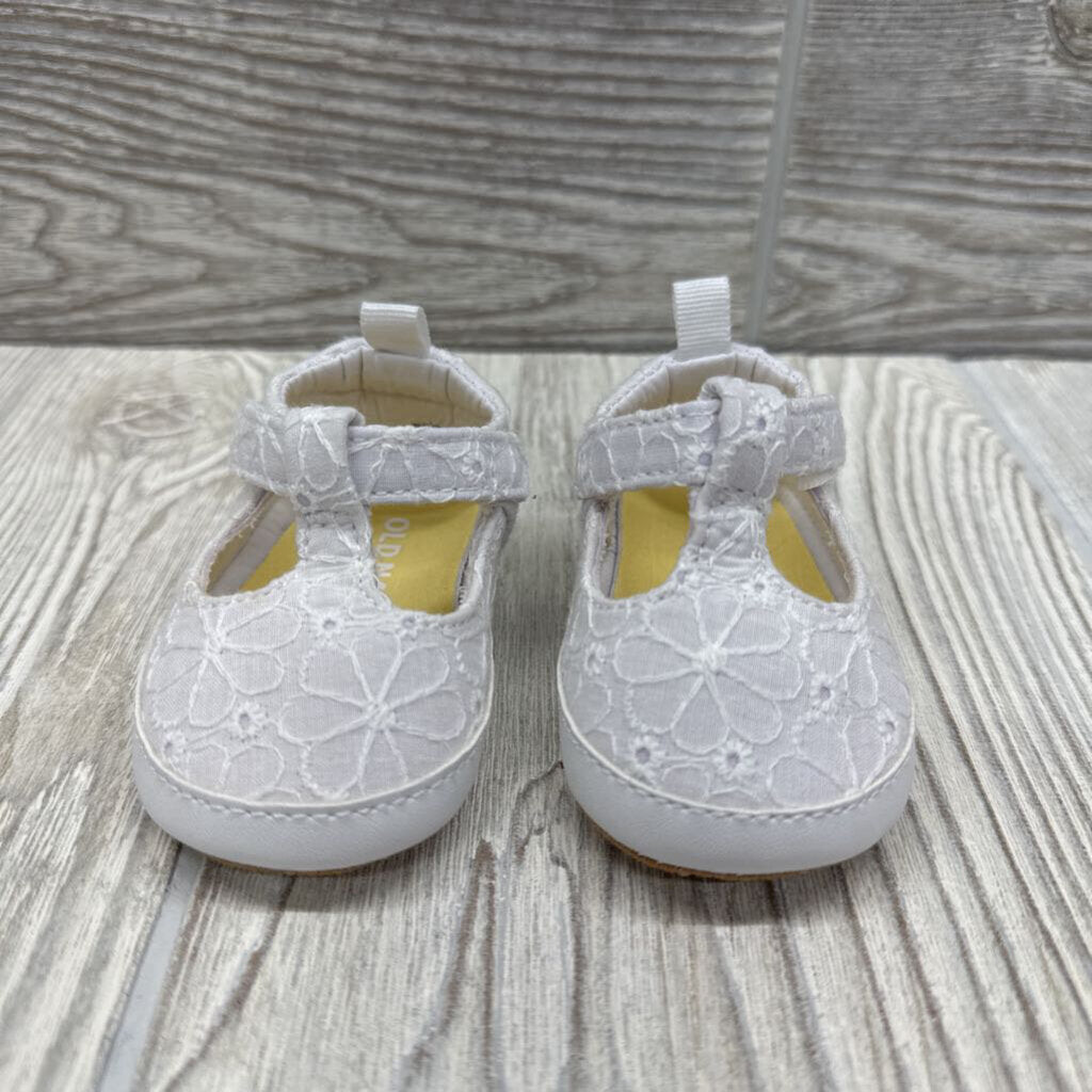 Textured Flowers Mary Jane Soft Sole Shoes 1c