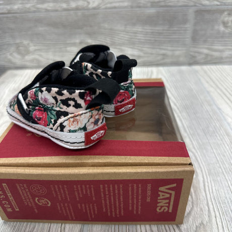 NEW Slip On V Crib Shoes Flowers 1c