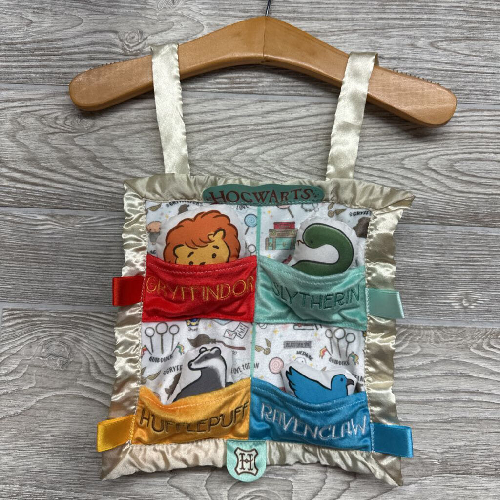 Hogwarts House On The Go Blanket