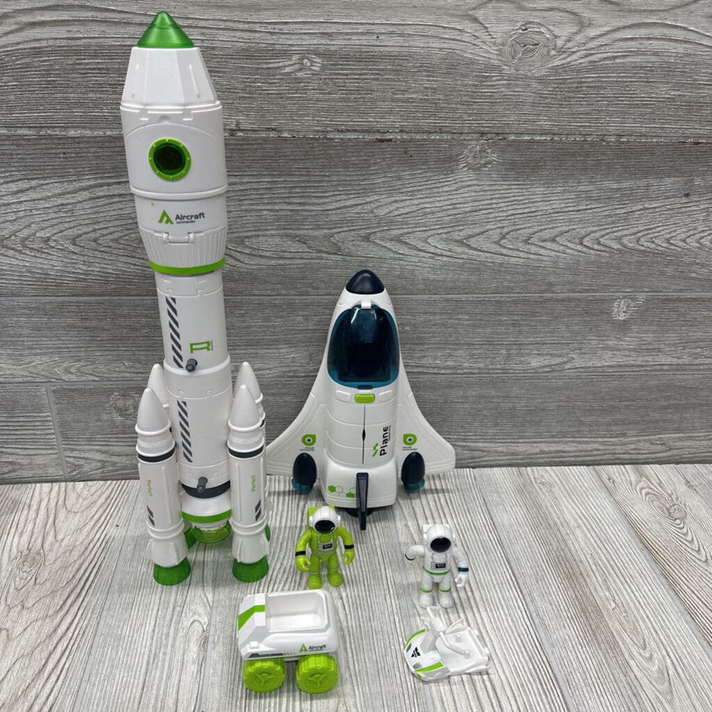 Space Shuttle, Rocket & Astronauts