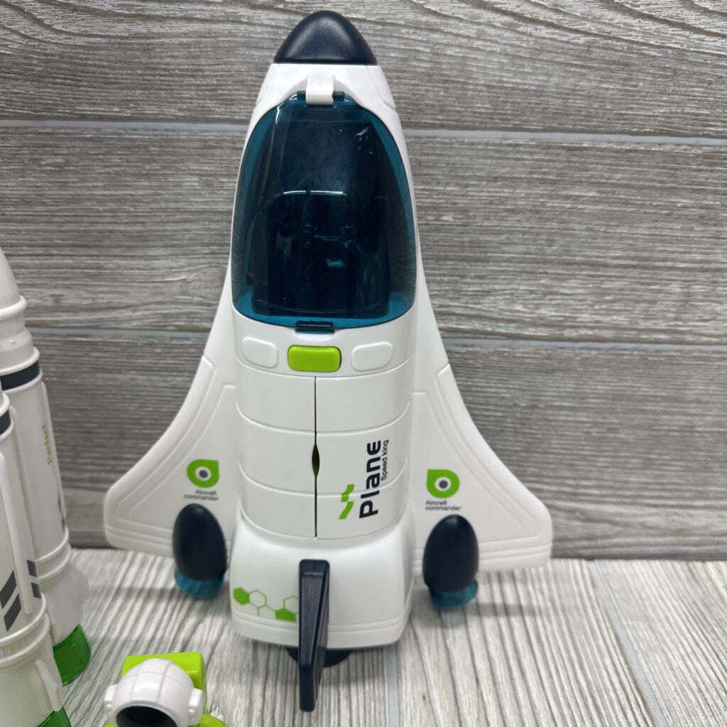 Space Shuttle, Rocket & Astronauts