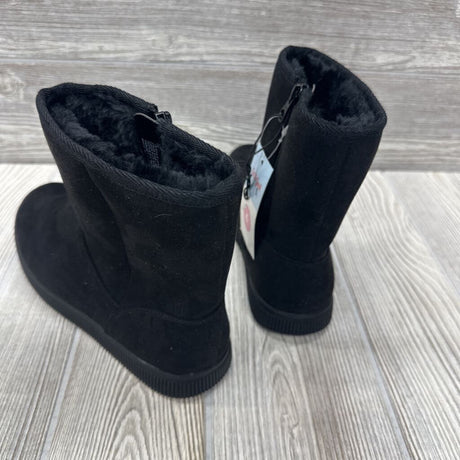 NEW Holland Side Zip Boots 4y