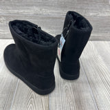 NEW Holland Side Zip Boots 4y