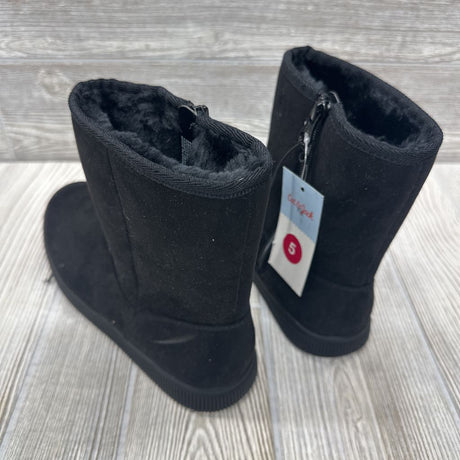 NEW Holland Side Zip Boots 5y