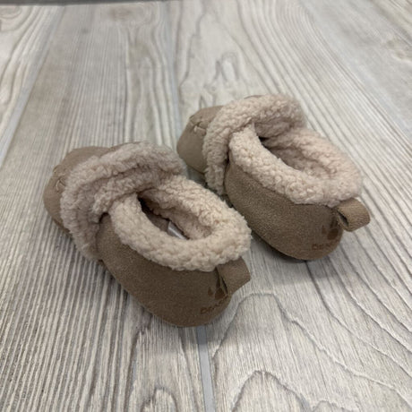 Sherpa Lined Leather Moccasins 2c