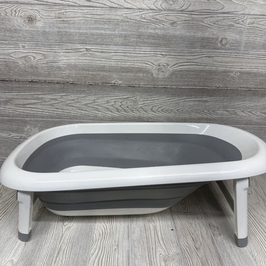 Splash & Store Bathtub