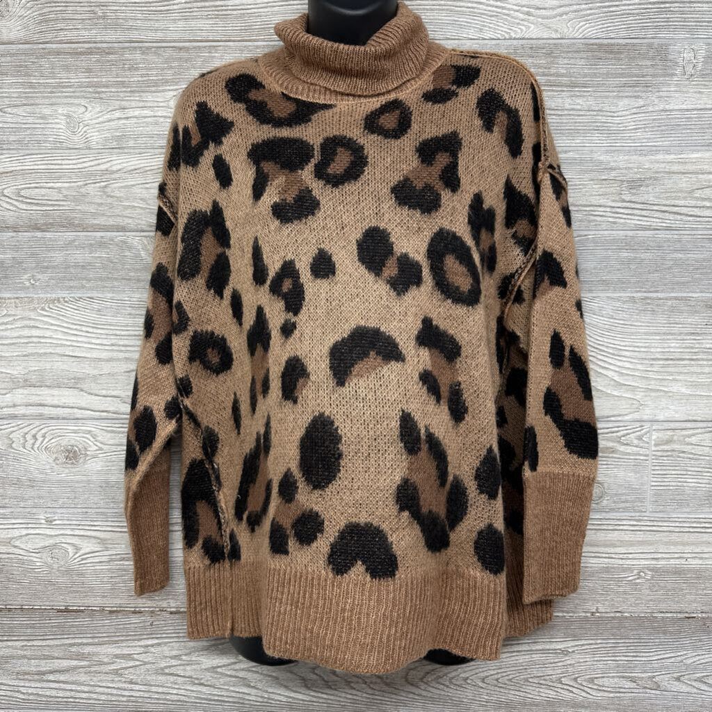 NEW Animal Print Turtle Neck Medium