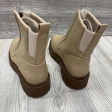 NEW Yuri Front Zipper Boots 6y