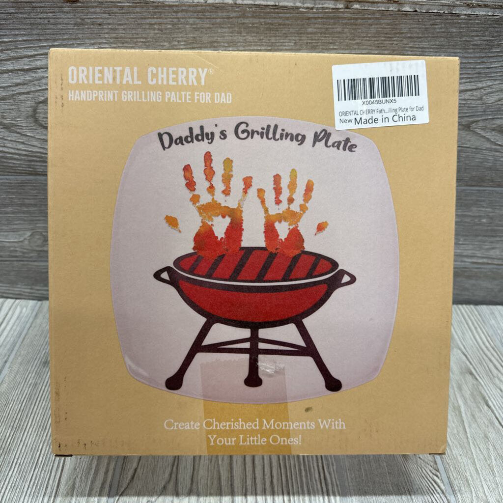 NEW Daddy's Grilling Handprint Plate
