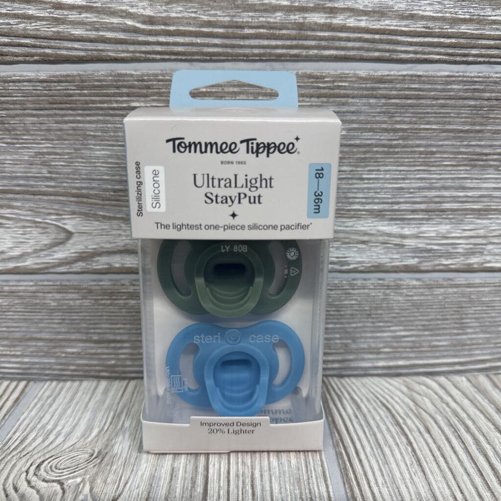 NEW Ultra Light Stay Put Pacifiers