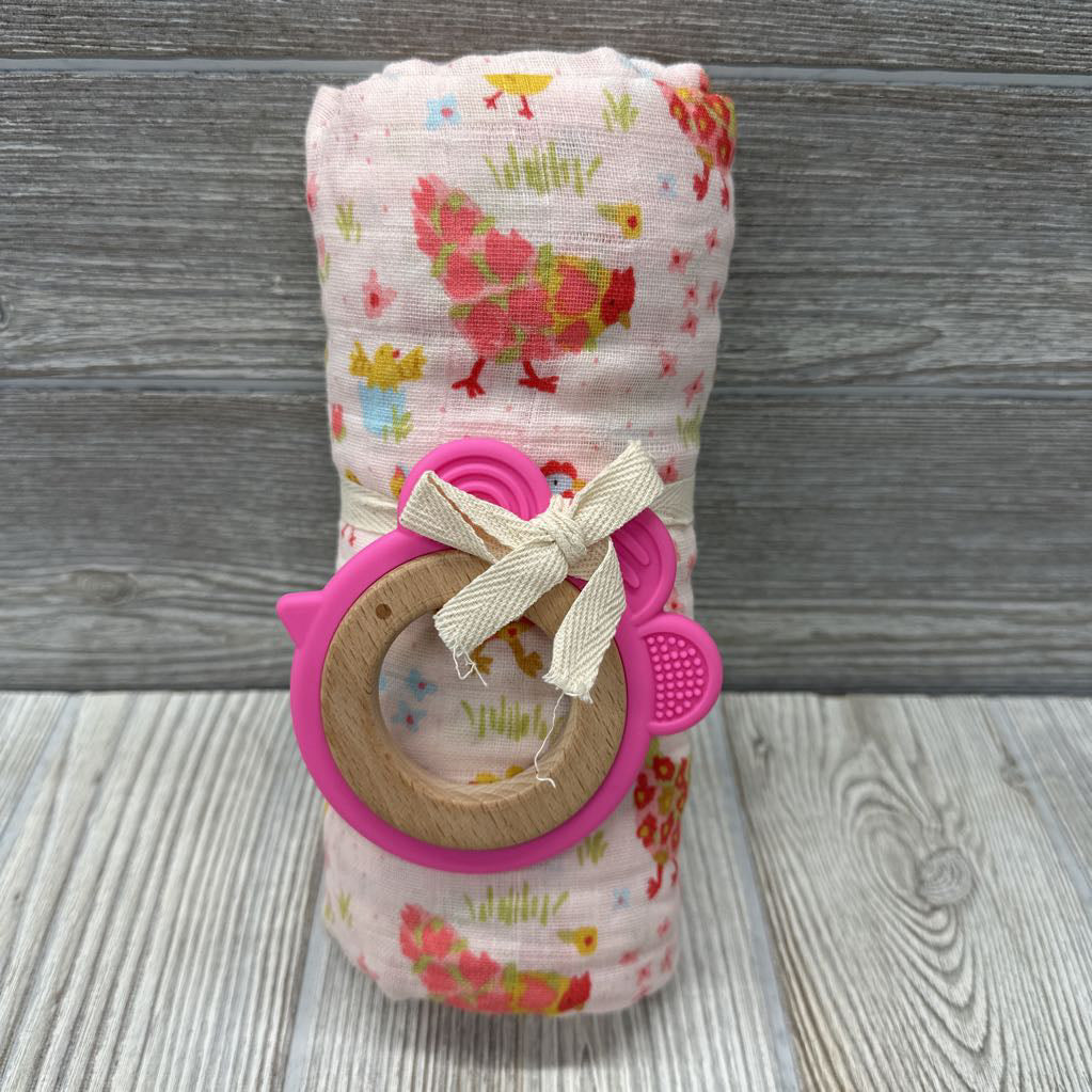 NEW Muslin Blanket & Wooden Flower Teether Chickens