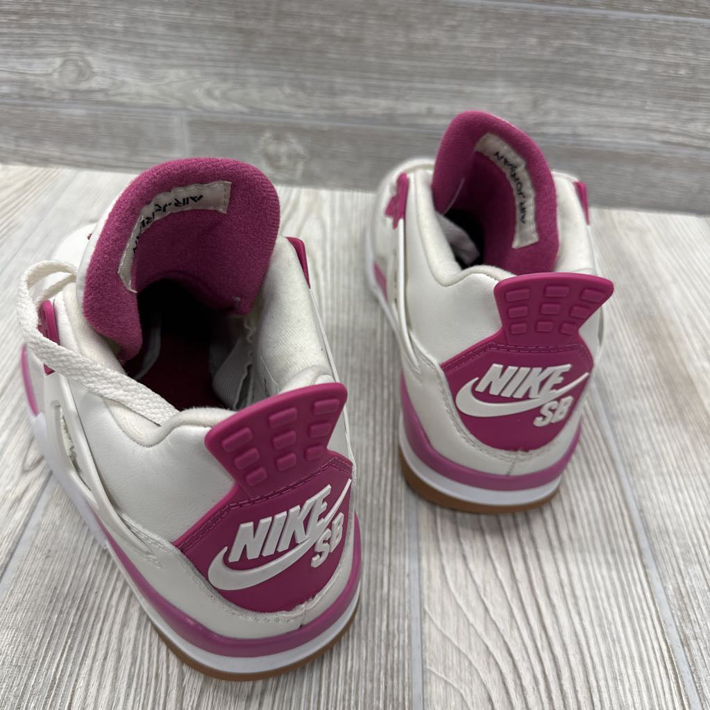 Retro SB 4 Sneakers 7y