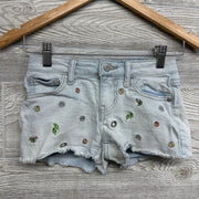 Denim Shorts Embroidered Flowers, Flip Flops 8