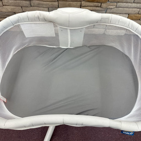 BassiNest Swivel Sleeper 3.0 Bassinet