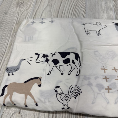 Nw/oT Crib Bedding Quilt, 2 Fitted Sheets, Skirt & Wall Stickers