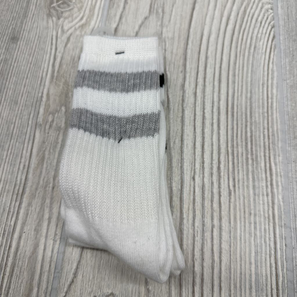 NEW 2 Pair Crew Socks 9-2.5y