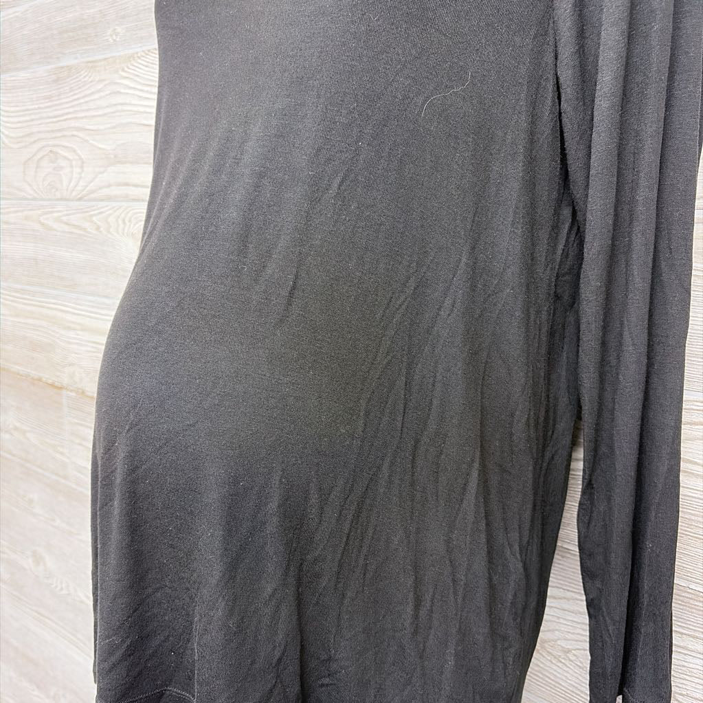 LS V Neck Shirt Large