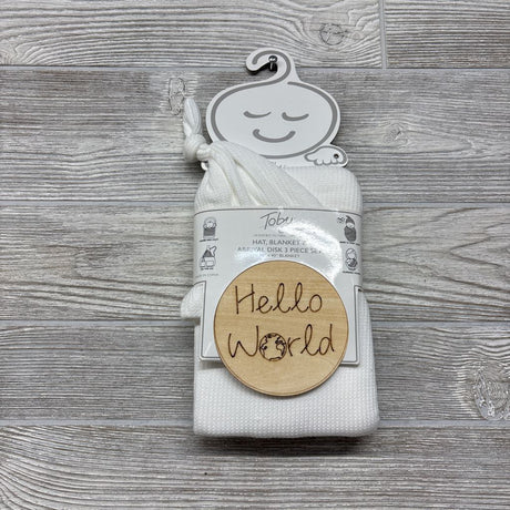 NEW 3 Pc Swaddle W/ Hat & Arrival Disk