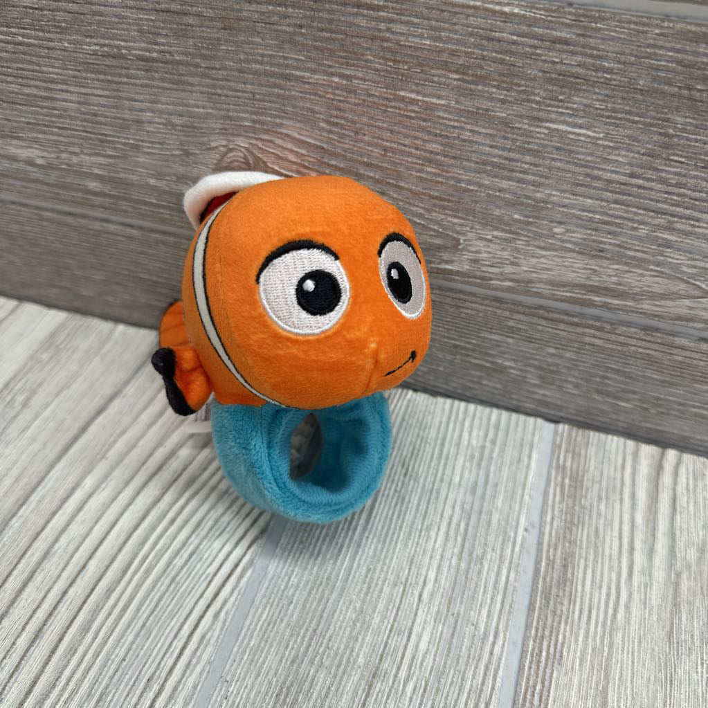 Cutie Cuff Plush Slap Bracelet-Nemo