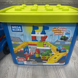 Race Car Garage & Semi Truck Set