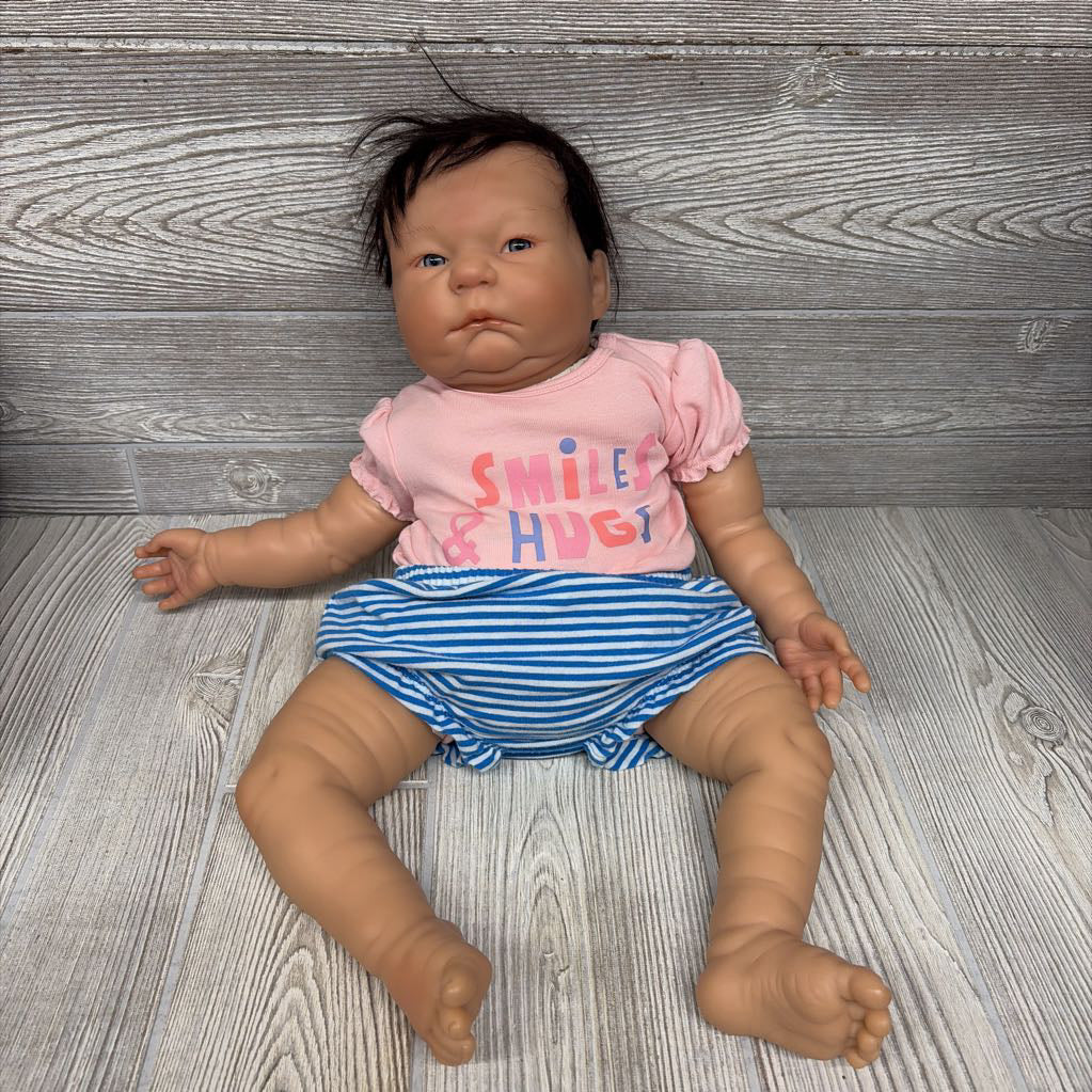 Life Like Baby Doll Smiles & Hugs Outfit