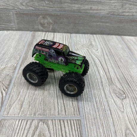 Monster Jam Grave Digger Die-Cast Vehicle