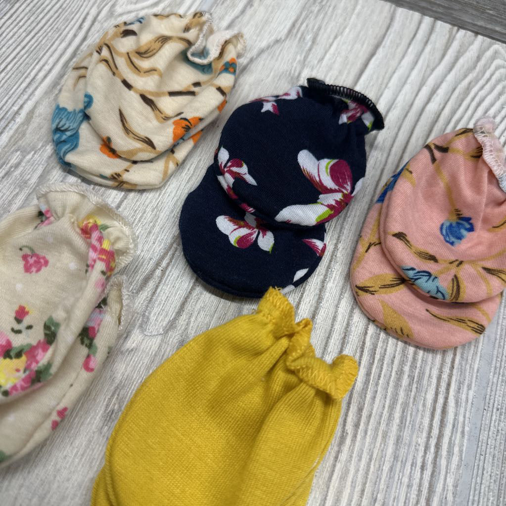 5 Pk No Scratch Mittens Flowers