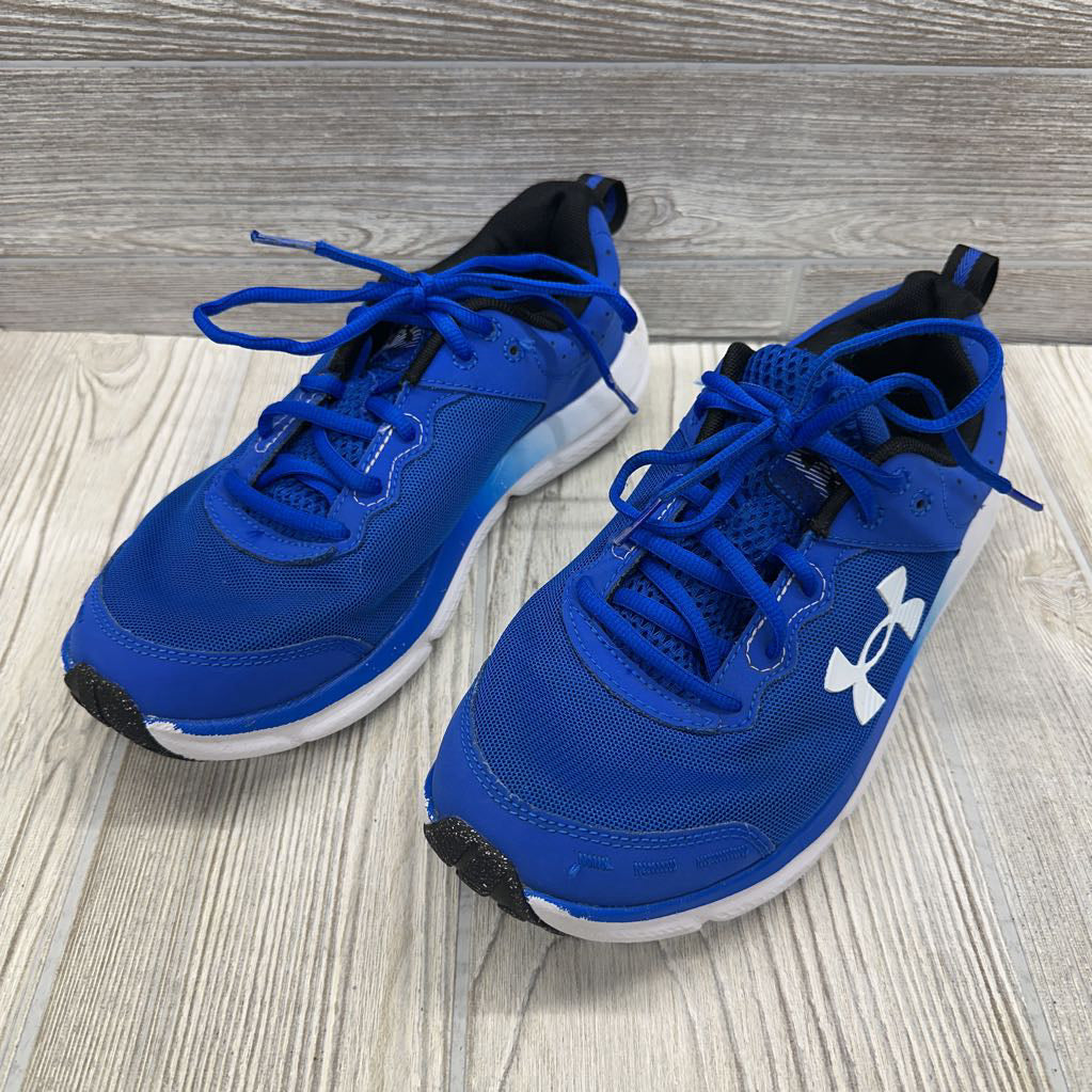 Charged Assert 10 Sneakers 8y