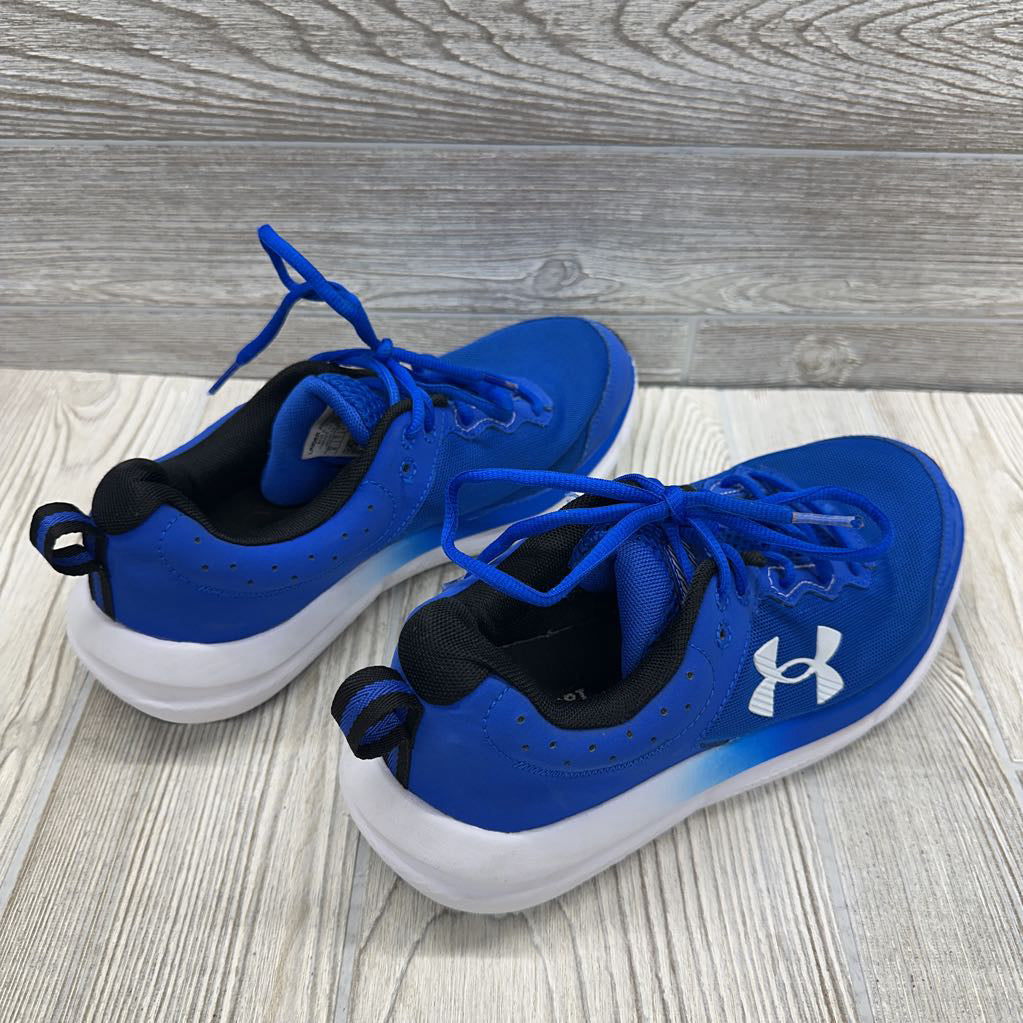 Charged Assert 10 Sneakers 8y