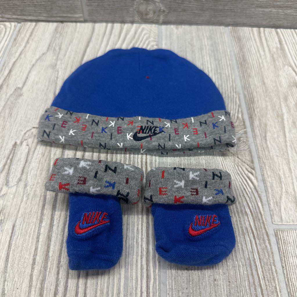 Hat & Socks