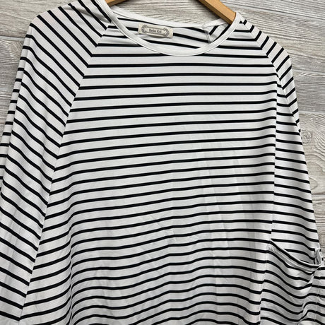 Nursing Poncho Stripes