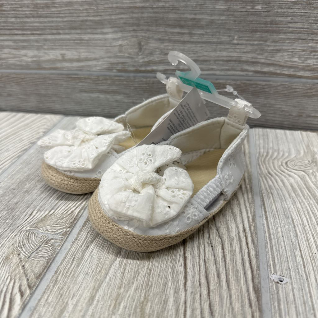NEW Eyelet Soft Sole Shoes 0-3M