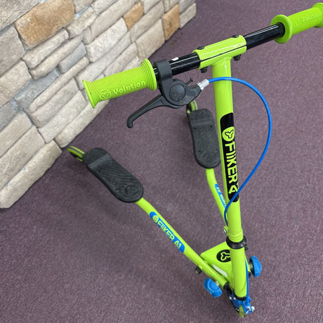 A-1 Flicker 3 Wheel Drift Wiggle Scooter
