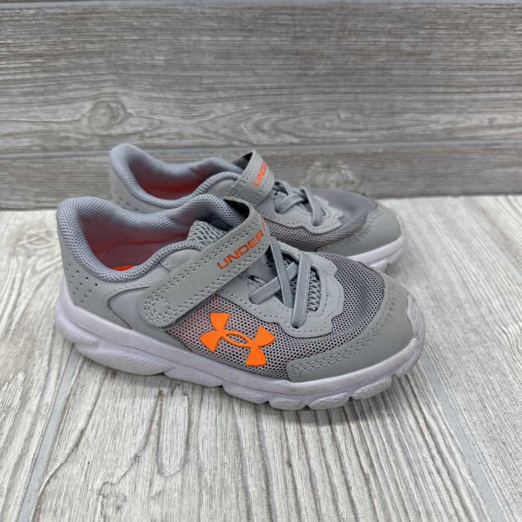 Assert Velcro Shoes 7c