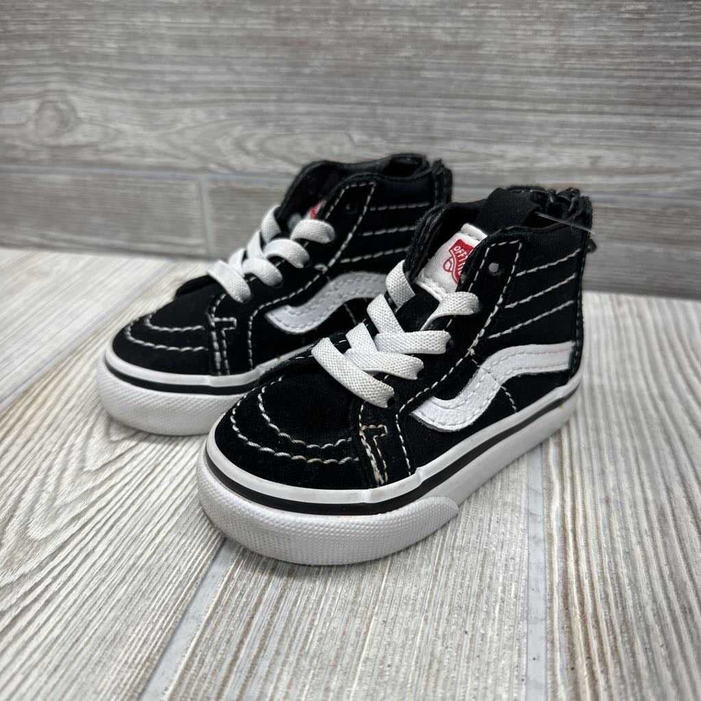 High Top Sneakers 4c