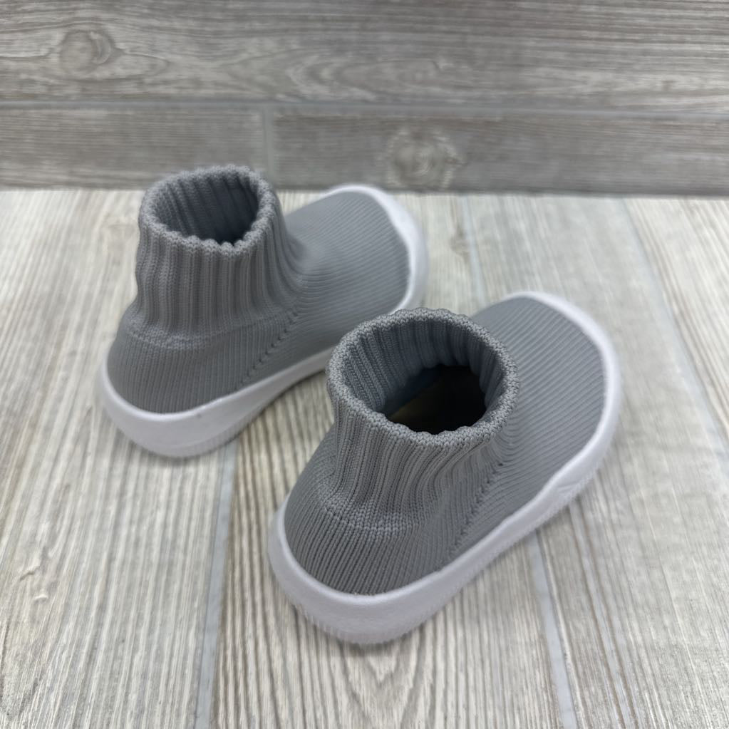 Nw/oT Non Skid Slip On Shoes 5C