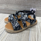 NEW Petal Sandals Flowers 9c