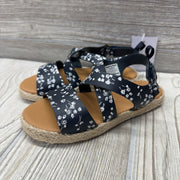NEW Petal Sandals Flowers 9c