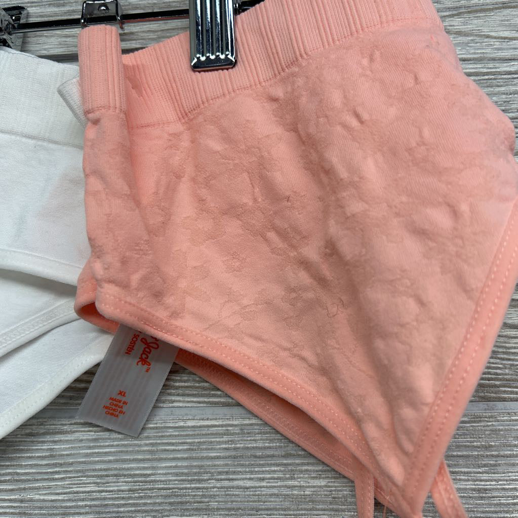 NEW 2 Pk Seamless Bras XL