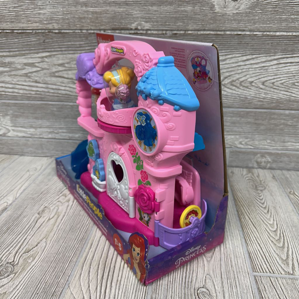 NEW Play & Go Castle Little People