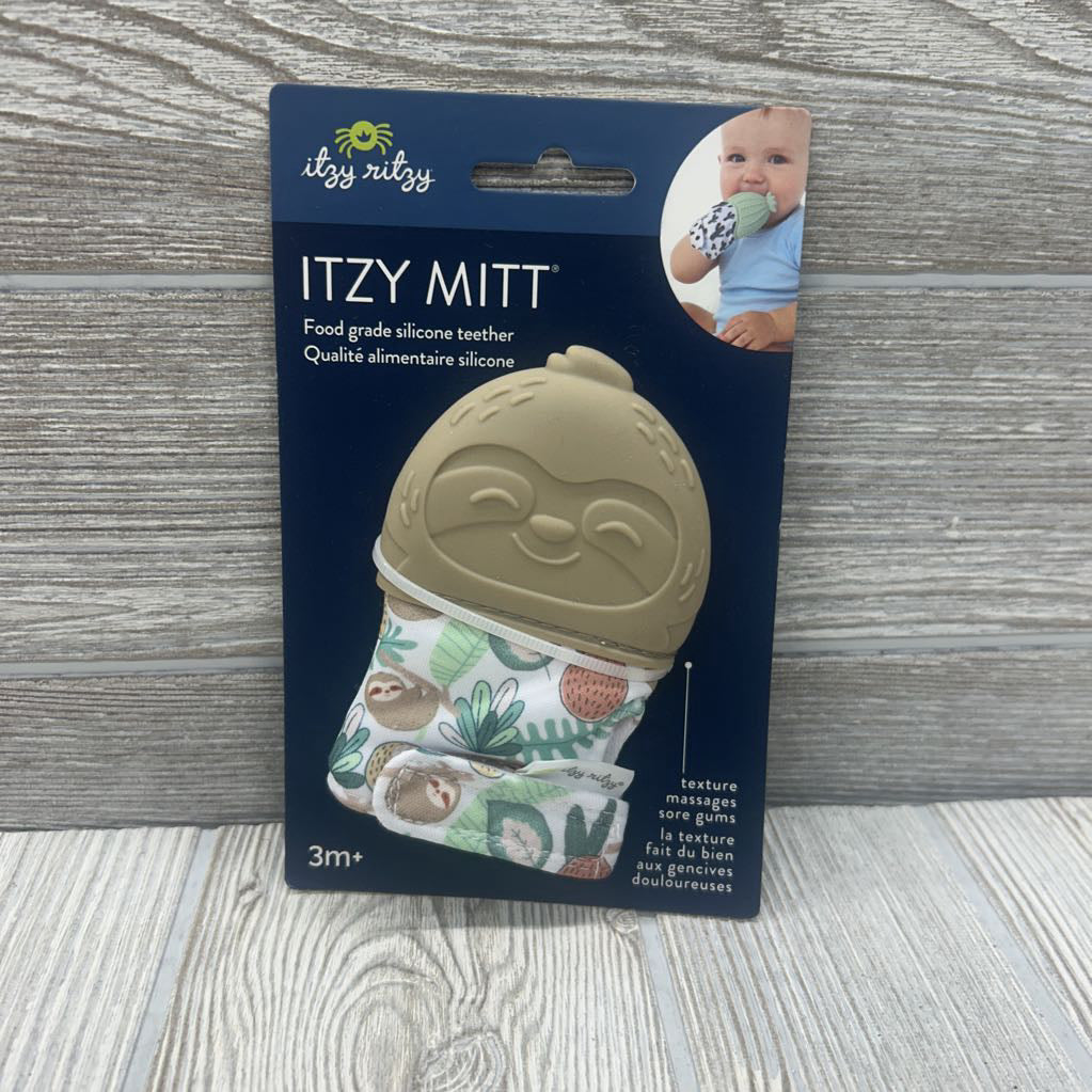 NEW Itzy Mitt Sloths Leaves