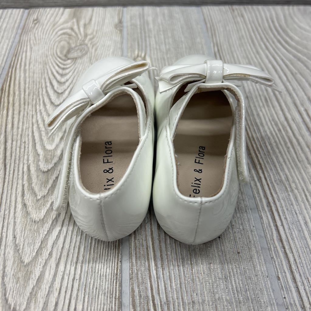 Velcro Mary Jane Flats 4.5C