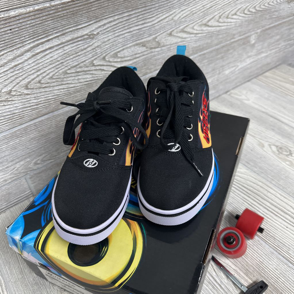 NEW Pro 20 Flame Print Skate Shoes 2y