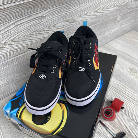 NEW Pro 20 Flame Print Skate Shoes 2y