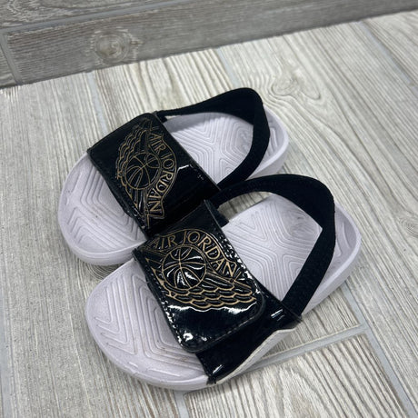 Sandals 4c