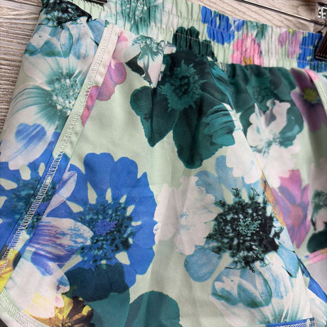 Active Shorts Flowers 6-7