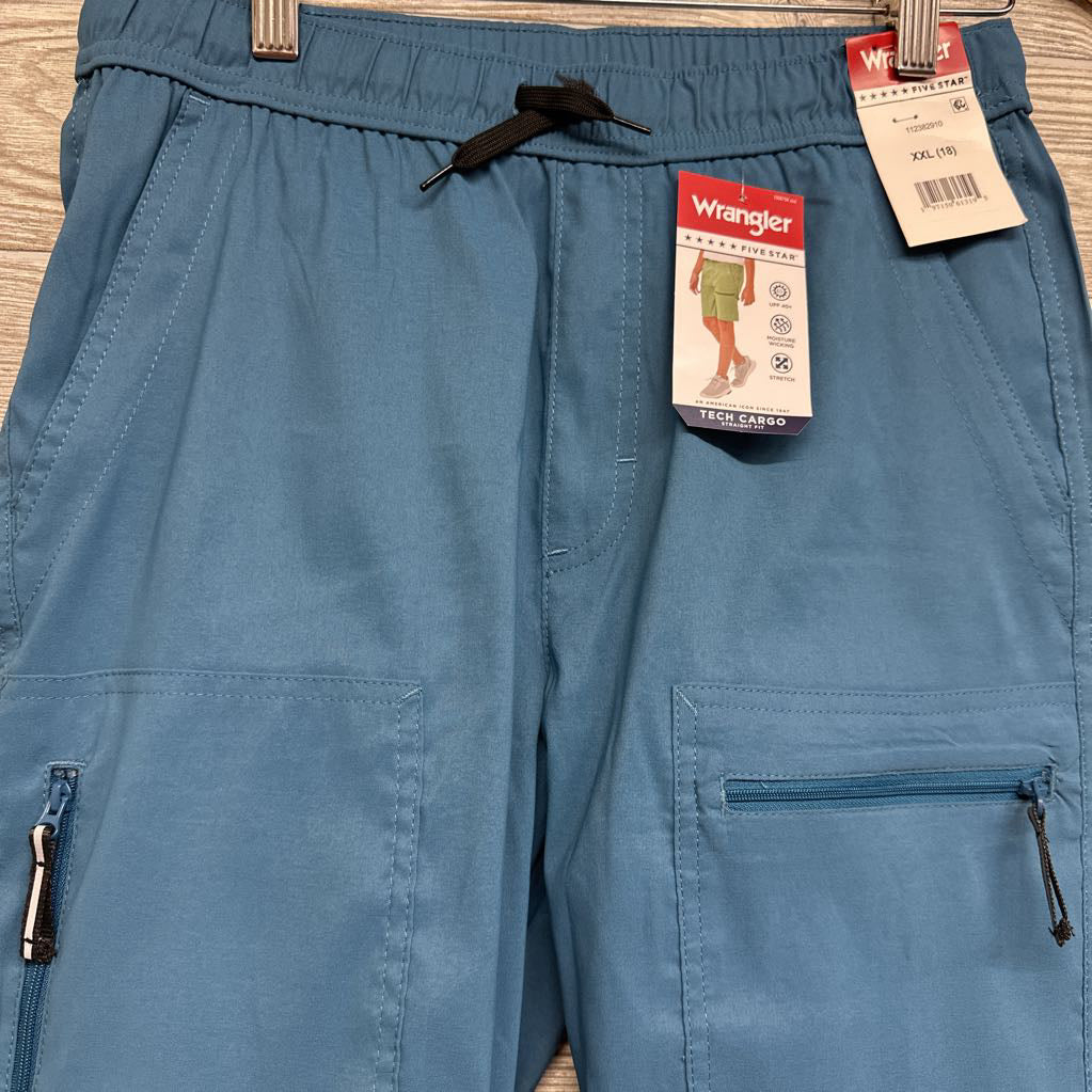 NEW Tech Cargo Shorts 18