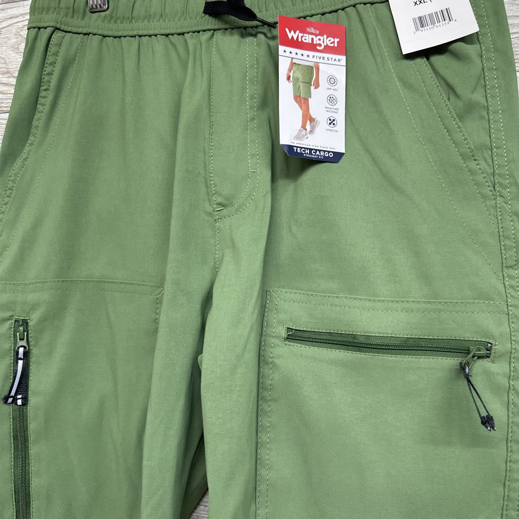 NEW Tech Cargo Shorts 18