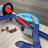 Cars GRC Jumping Raceway Playset with 2 Cars