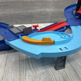 Cars GRC Jumping Raceway Playset with 2 Cars